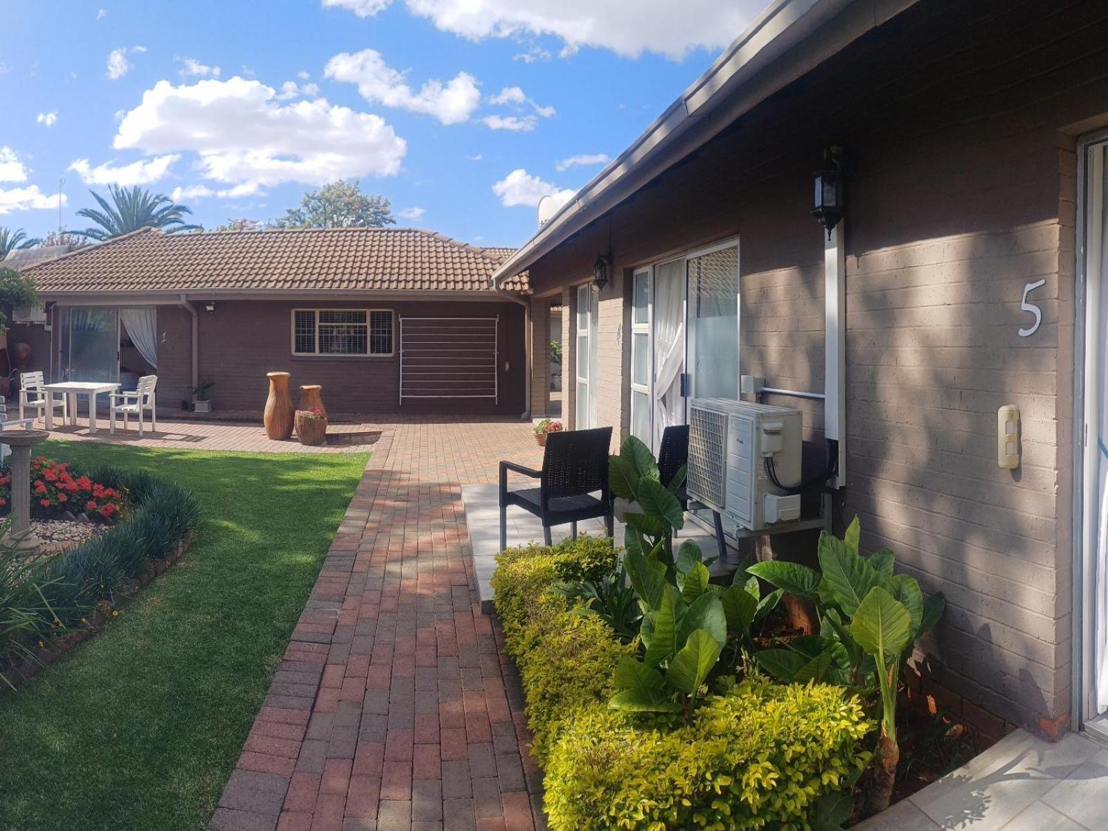 Ceelee'S Place Bloemfontein Exterior photo